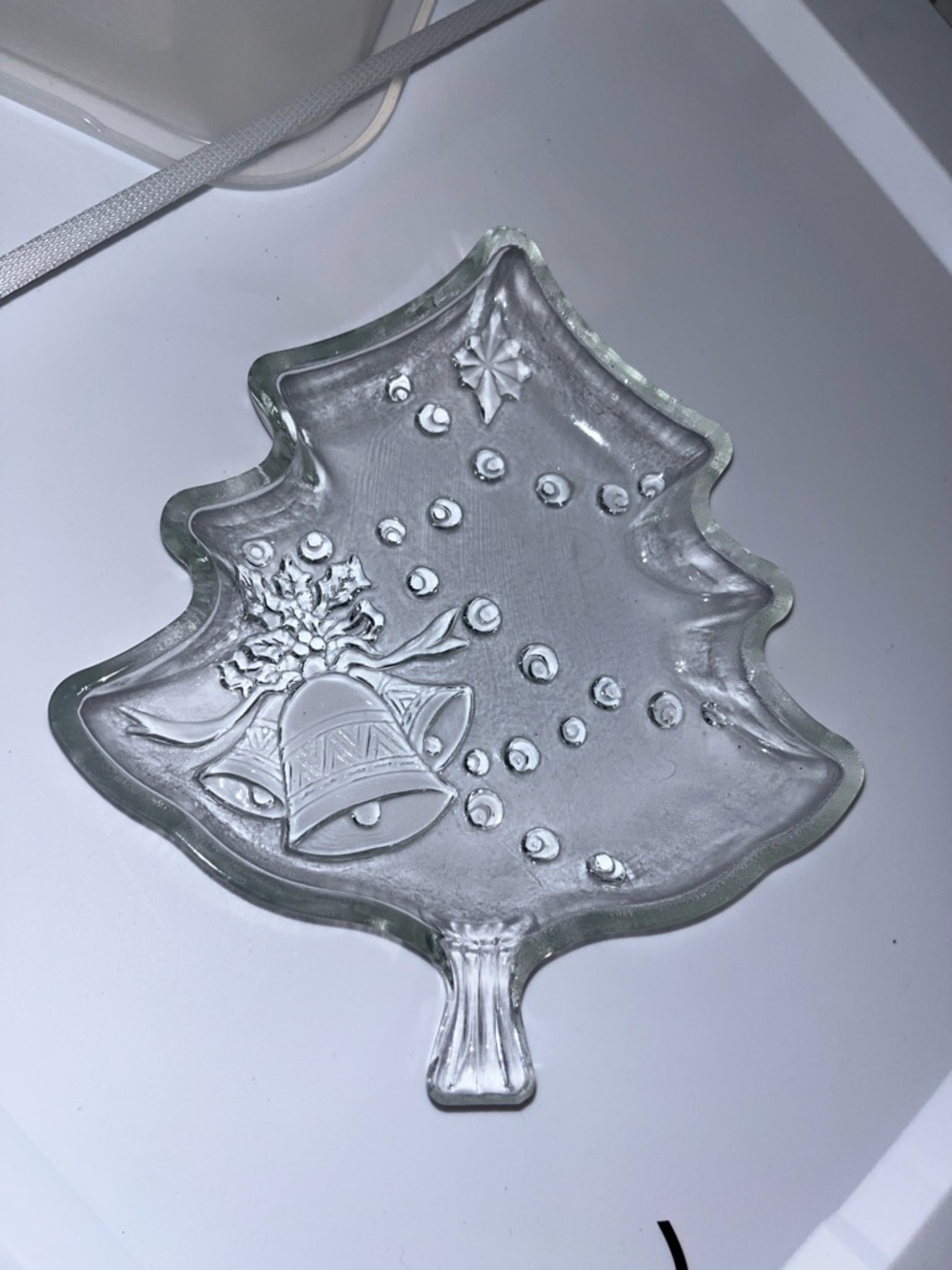 Celebrations Plate Pressed Glass Christmas Tree with Warmest Wishes 7.5 inch